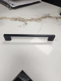 160 mm Center-to-Center Matte Black Square Sutton Cabinet Bar Pull