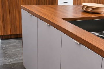 1-1/4" Overall Length Brushed Chrome Edgefield Cabinet Tab Pull